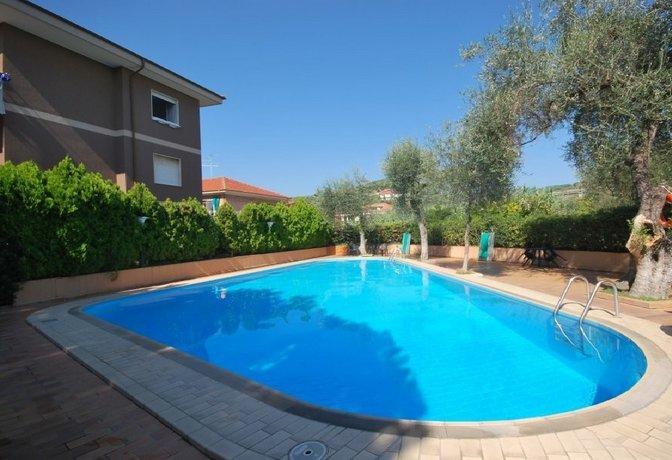 Casa Vacanze Orchidea Διαμέρισμα Ντιάνο Μαρίνα Εξωτερικό φωτογραφία